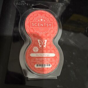 Scentsy Go, Go, Mango diffuser pod- Coral Pink